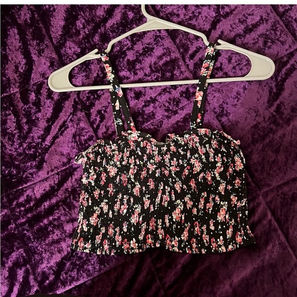 Forever 21 Floral Crop Top - Picture 1 of 2